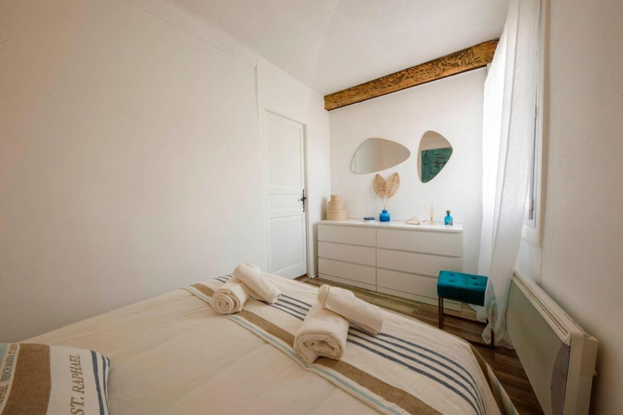 06M - Old Antibes Beautiful Duplex Terrace With Sea View Apartment Exterior foto